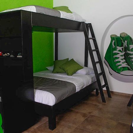 Hostal El Armario Леон Экстерьер фото