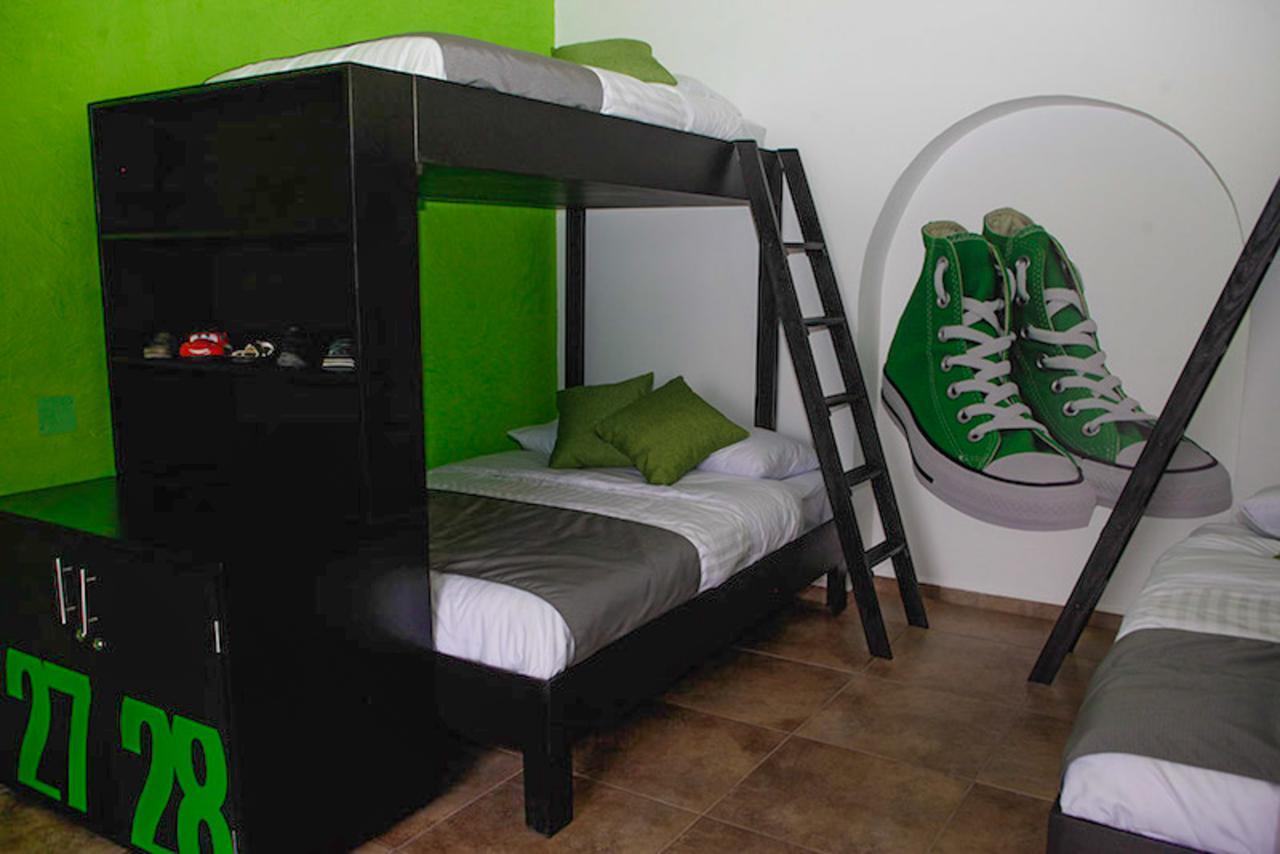Hostal El Armario Леон Экстерьер фото