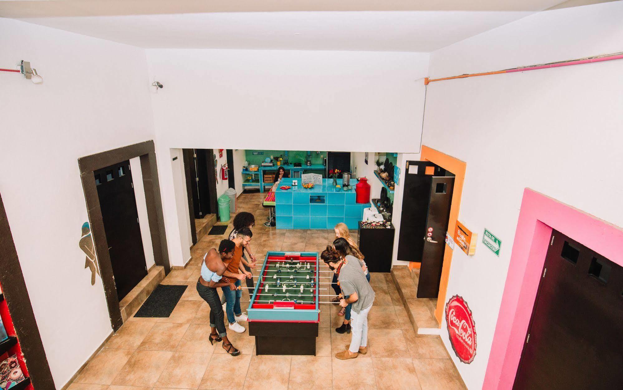 Hostal El Armario Леон Экстерьер фото